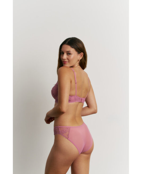 D3